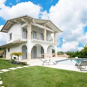 Bocciolo Del Garda Villa